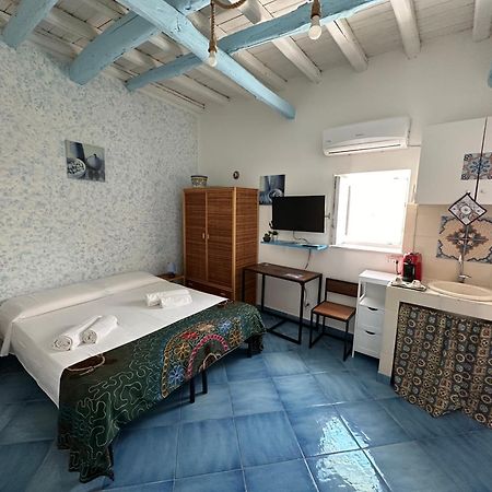 Al Centro Del Centro - Favignana Apartamento Exterior foto